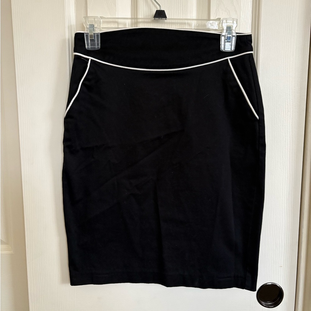 Matty M pencil skirt with white trim accent. Size 3.